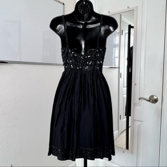 Black Preppy Babydoll Dress 🖤 - Picture 3 of 3